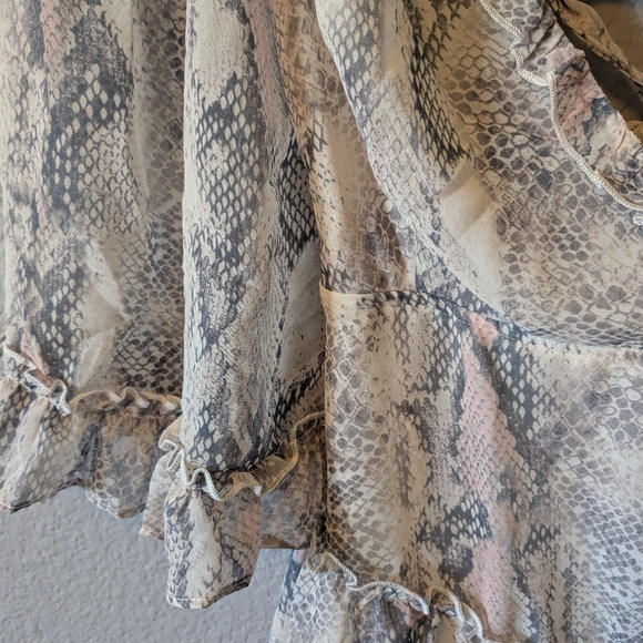 NWT Olivaceous Cream Ruffled Tiered Bell Sleeve Dress Sz. S - Picture 10 of 15